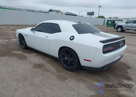 2017 Dodge Challenger Sxt z USA, uszkodzony, nr VIN 2C3CDZAG6HH611468